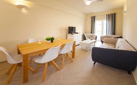 Appartamento di 100 m² con 3 camera(e) e 2 bagno(i) privato(i) in zona Lagos Centro